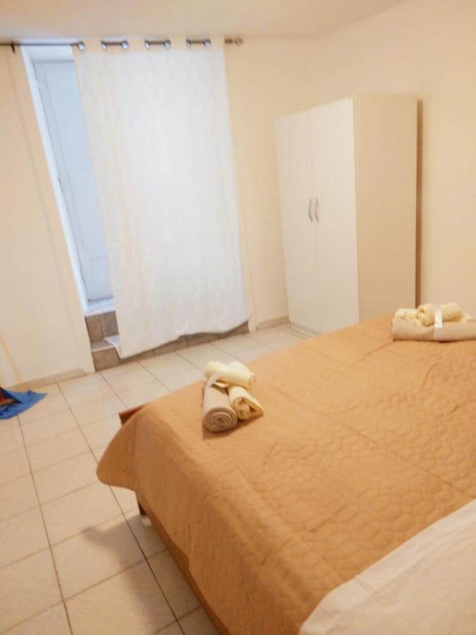 Nardones 87 Apartment เนเปิลส์ ภายนอก รูปภาพ
